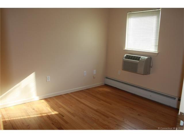 184Pequot Ave #201, New London, CT 06320