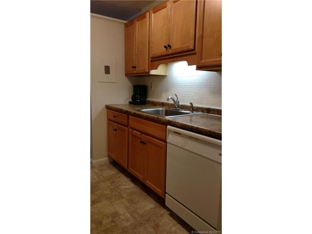 57 Westridge Rd, New London, CT 06320