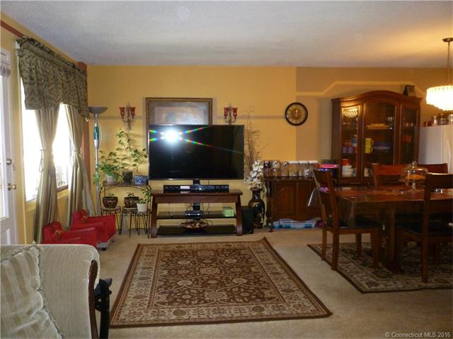 281 Gardner Ave, New London, CT 06320