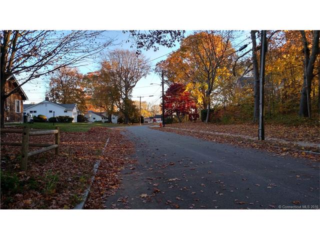 Lot Parkway South, New London, CT 06320
