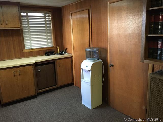 56 Huntington St, New London, CT 06320