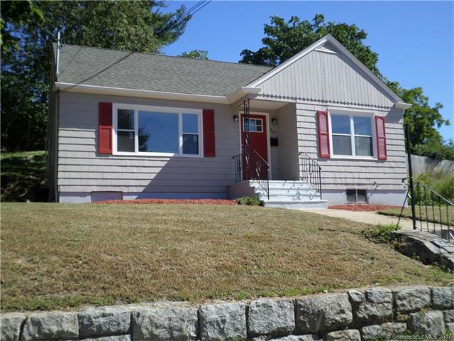 241 Elm St, New London, CT 06320
