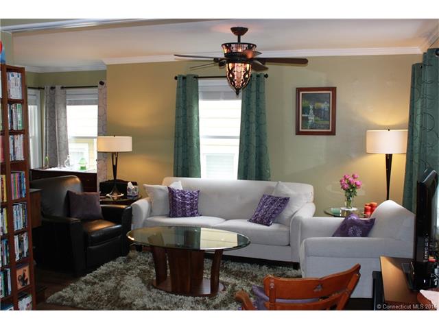 13Steward St, New London, CT 06320