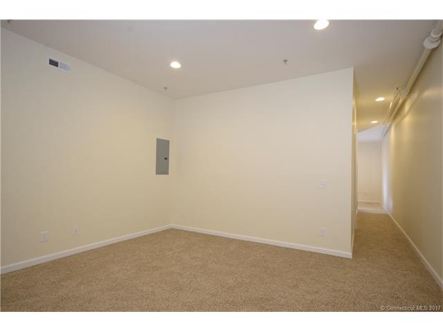 147 State St, New London, CT 06320