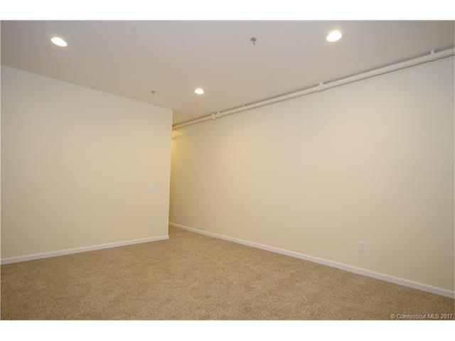147 State St, New London, CT 06320