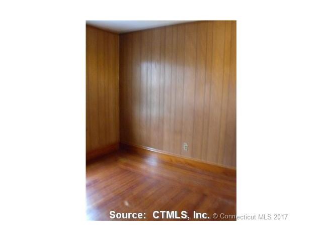 57Pacific St, New London, CT 06320