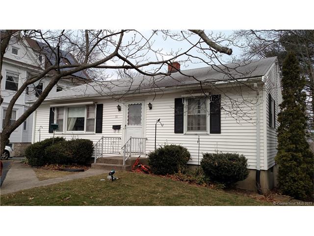 51 Raymond St, New London, CT 06320