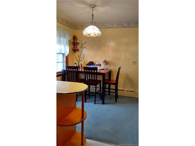 51 Raymond St, New London, CT 06320