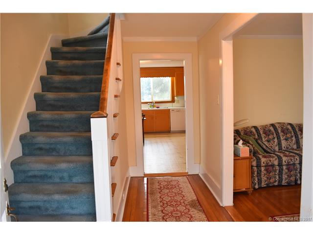 278 Crystal Ave, New London, CT 06320