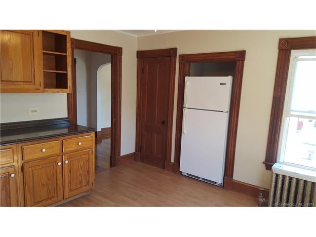 26 Colman St, New London, CT 06320