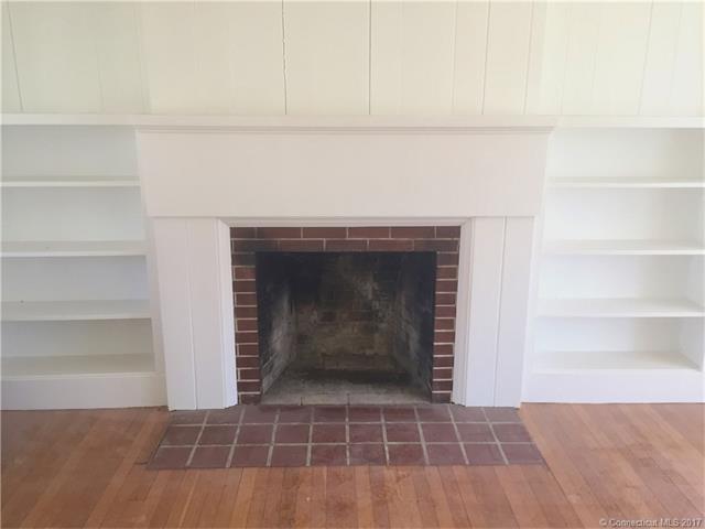 50 Granada Ter, New London, CT 06320