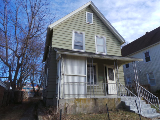 12 Clover CourtNew London, CT, 06320New London County