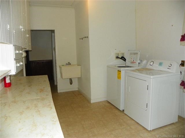 101High St, Sprague, CT 06330