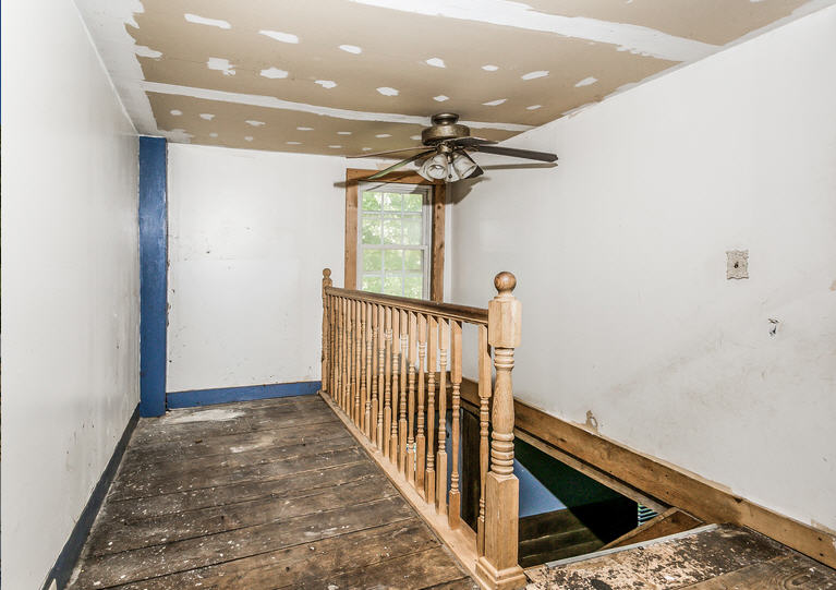 215 Wauregan Rd, Canterbury, CT 06331