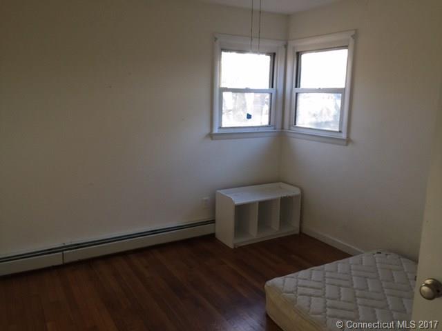 38 Upper Pattagansett Dr, E Lyme, CT 06333