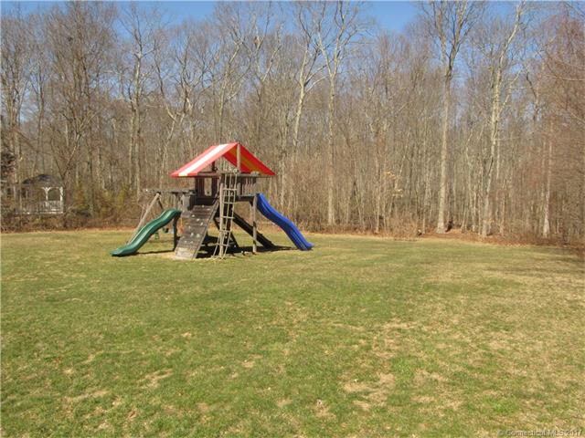36Jeremy Dr, E Lyme, CT 06333