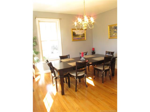 36Jeremy Dr, E Lyme, CT 06333