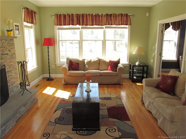 36Jeremy Dr, E Lyme, CT 06333