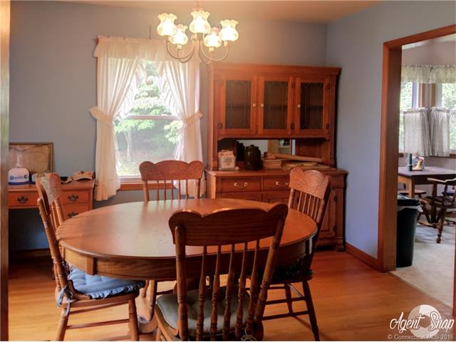 74 Fitchville Rd, Bozrah, CT 06334