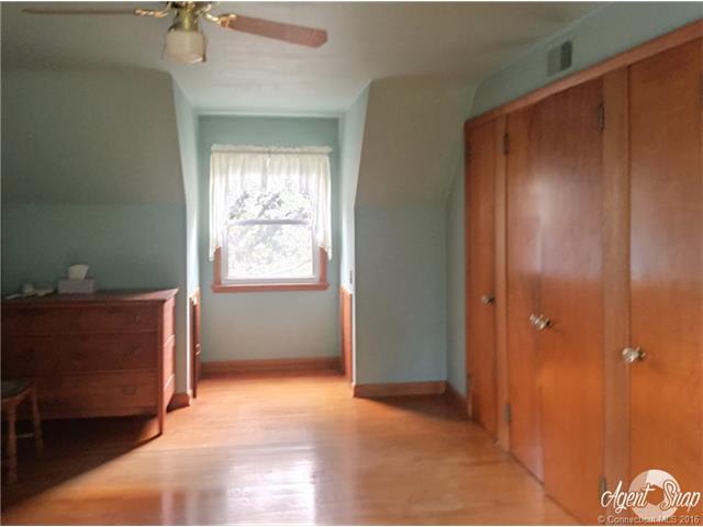 74 Fitchville Rd, Bozrah, CT 06334