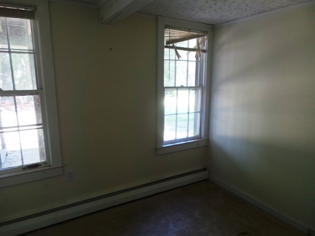 1581 Route 12Gales Ferry, CT, 06335New London County