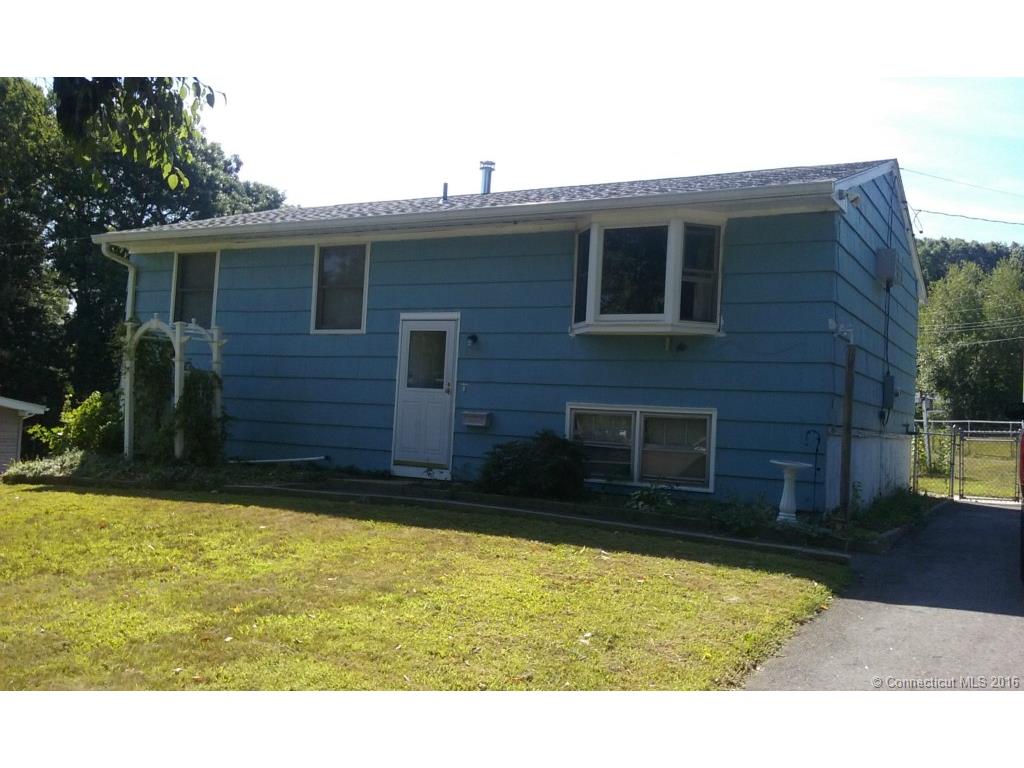 108 Meeting House Ln, Ledyard, CT 06339