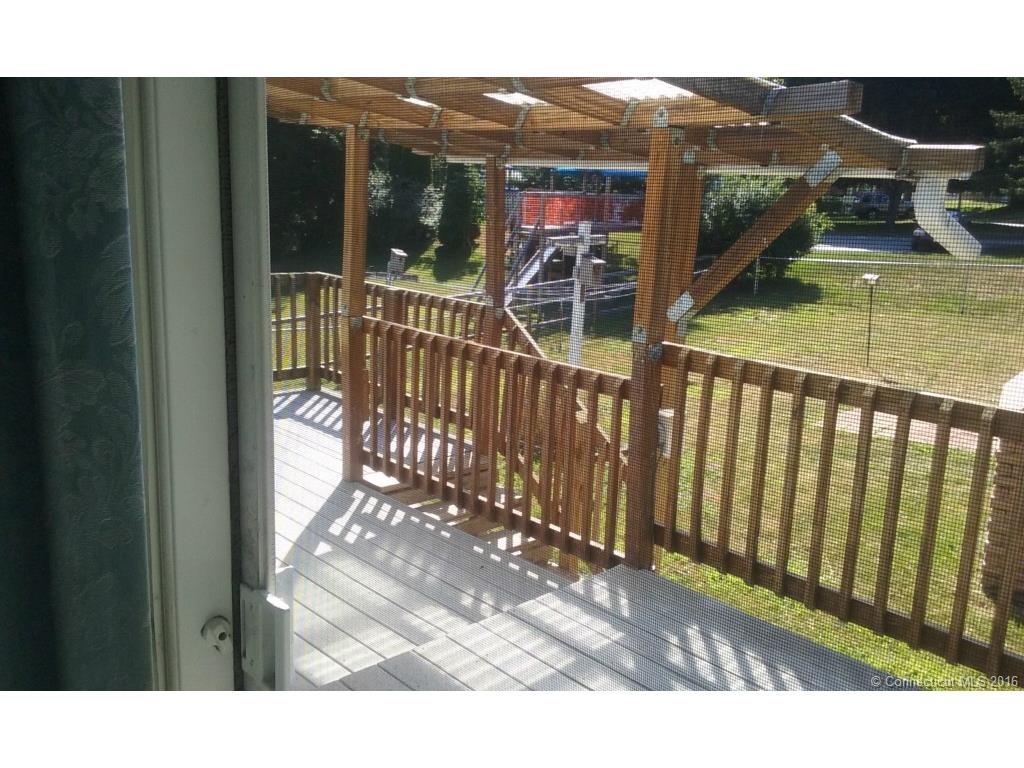 108 Meeting House Ln, Ledyard, CT 06339