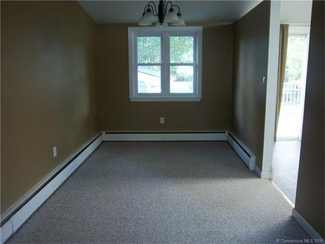 8 Carriage Trl, Ledyard, CT 06339