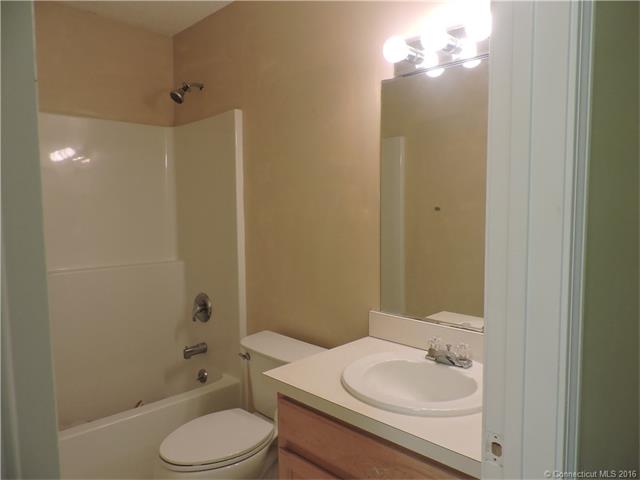 82 Buddington Rd, Groton, CT 06340