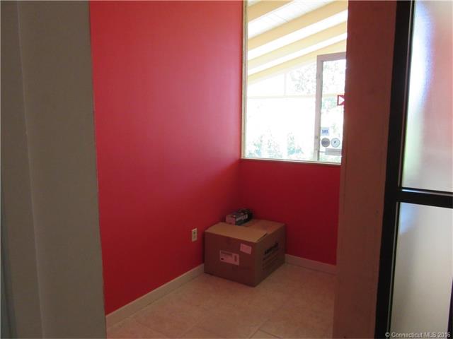 500 Bridge St, Groton, CT 06340