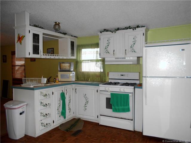 62-10 Fort Hill Rd, Groton, CT 06340