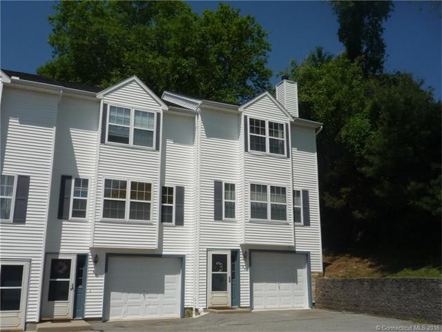 62 Thames Height Ln, Groton, CT 06340
