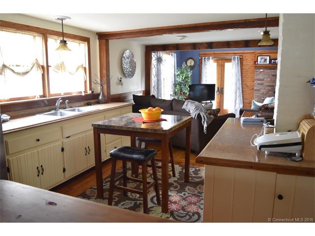 197 Baker Avenue Ext, Groton, CT 06340