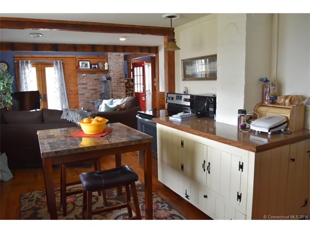 197 Baker Avenue Ext, Groton, CT 06340