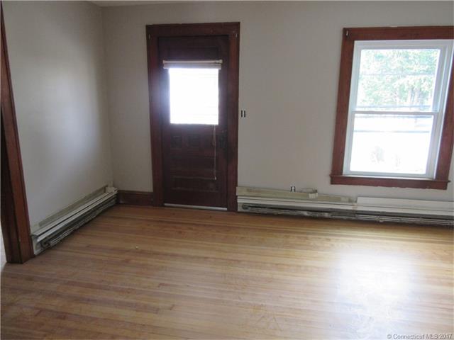 99 Poquonnock Rd, Groton, CT 06340