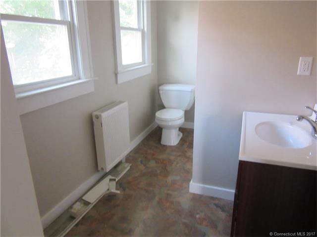 99 Poquonnock Rd, Groton, CT 06340