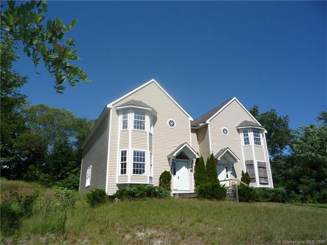 52 Mardie Ln, Groton, CT 06340