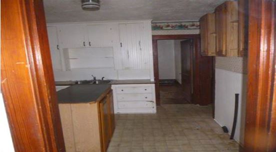 193 E Main St, Griswold, CT 06351