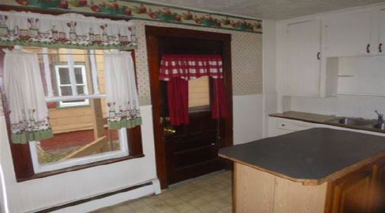 193 E Main St, Griswold, CT 06351