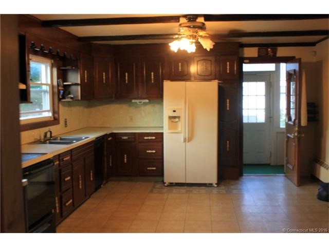 13Elm St, Griswold, CT 06351