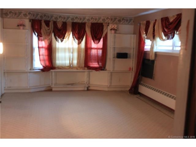 13Elm St, Griswold, CT 06351