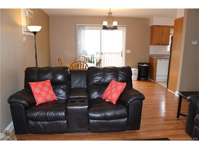 20 Central Ave, Griswold, CT 06351