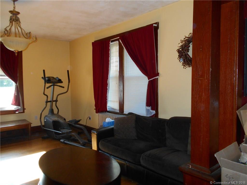 128 Slater Ave, Griswold, CT 06351
