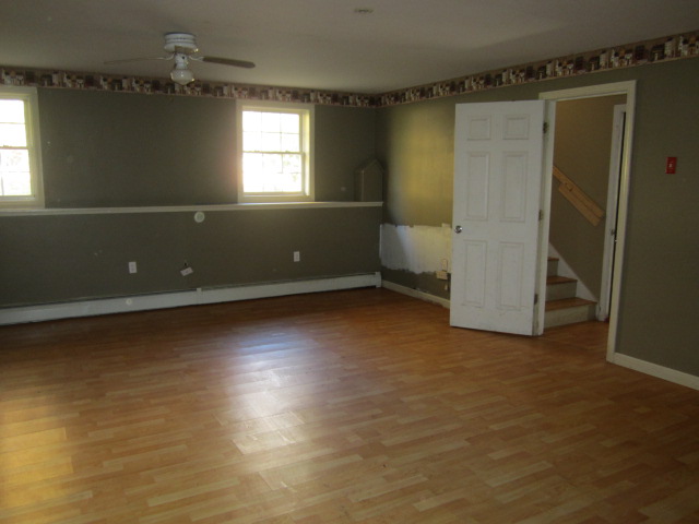 33 Oakville RdGriswold, CT, 06351New London County