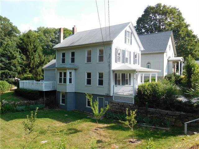 31Bridge St, Montville, CT 06353