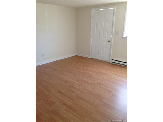 30 Arnio Drive, Plainfield, CT 06354