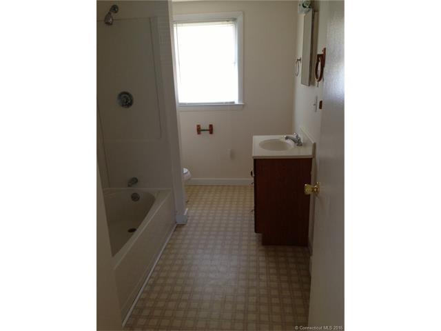 30 Arnio Drive, Plainfield, CT 06354
