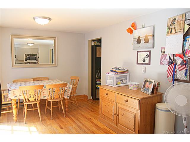 158 Lambtown Rd, Groton, CT 06355