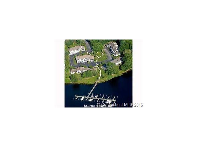 18 Whitehall Lndg, Stonington, CT 06355