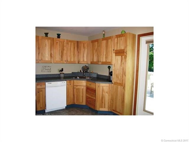 46Breezy Knls, Groton, CT 06355